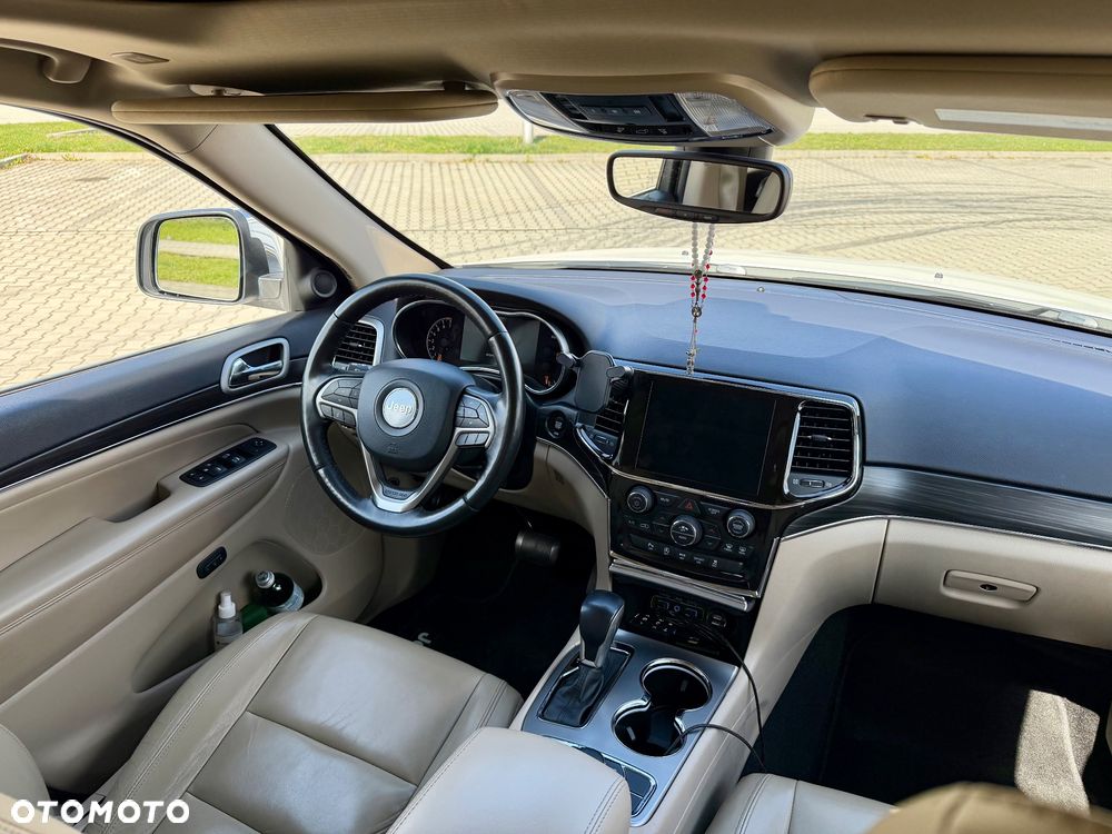 Jeep Grand Cherokee - 8