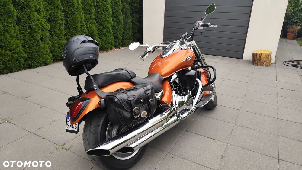 Suzuki Boulevard - 19