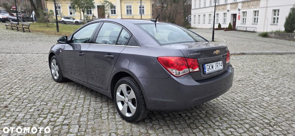 Chevrolet Cruze 1.8 LT+ - 28