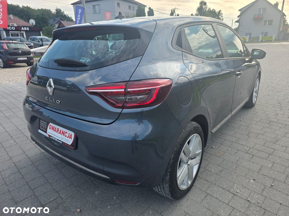 Renault Clio - 8