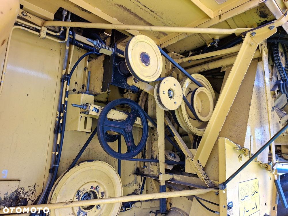 New Holland Tx 68 - 35