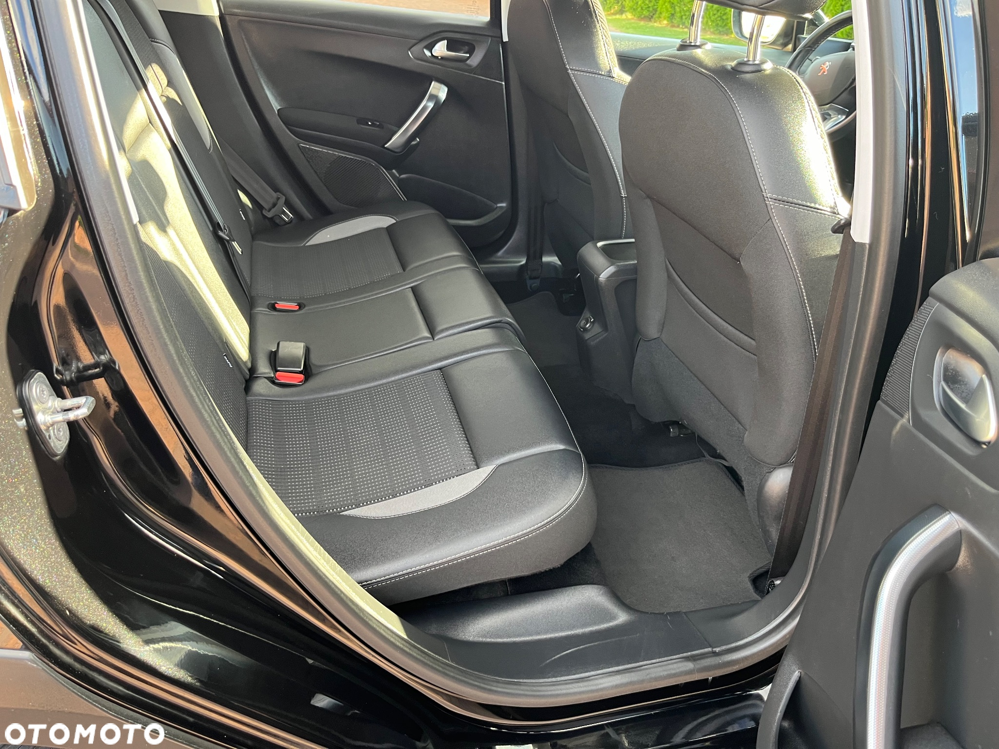 Peugeot 2008 1.5 BlueHDi Active - 31