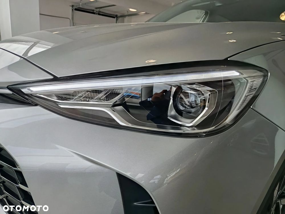 MG ZS Hybrid+ - 5