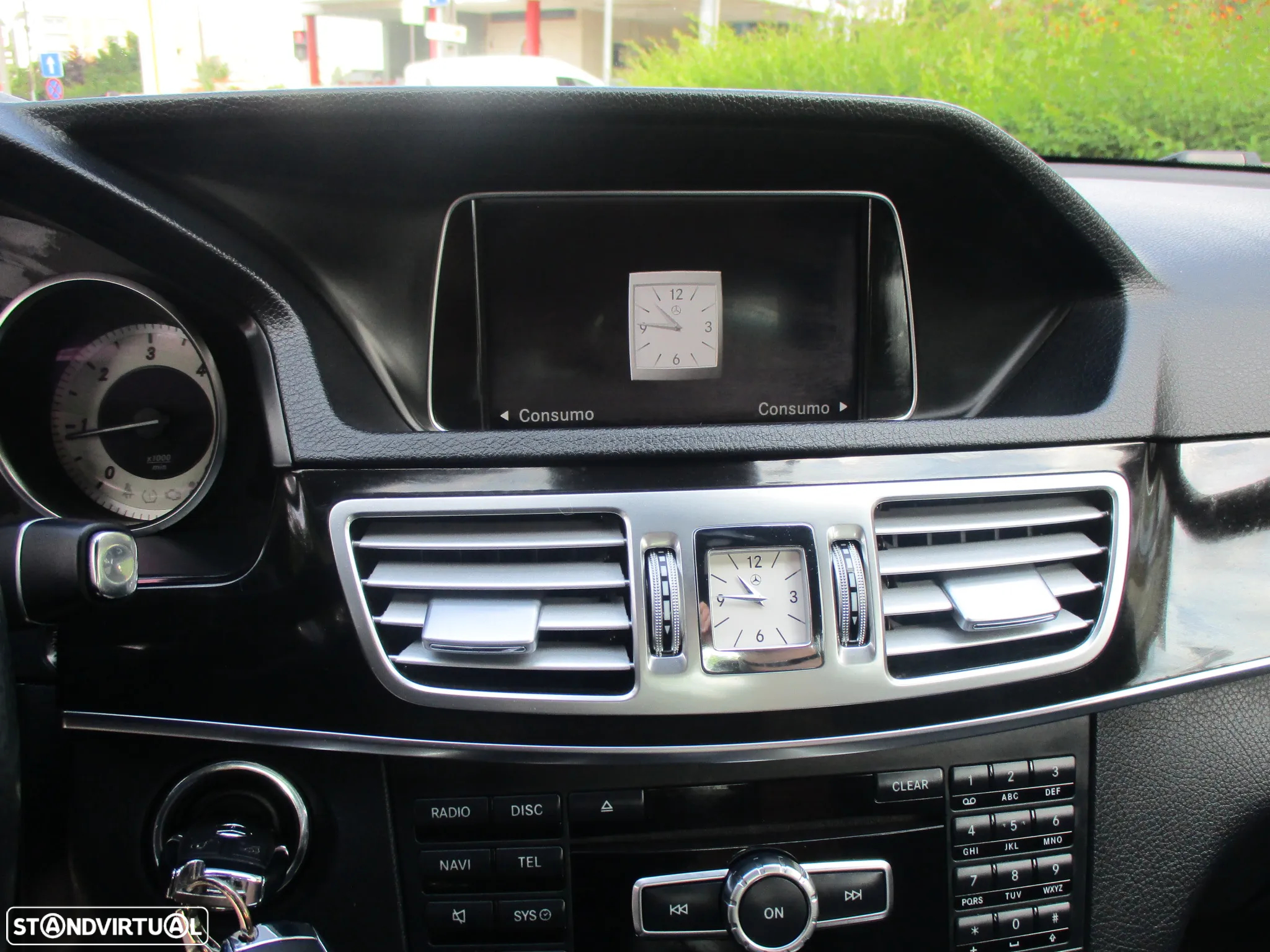 Mercedes-Benz E 220 CDi Avantgarde BlueEfficiency Auto. - 22