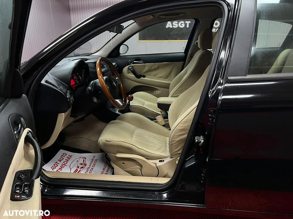 Alfa Romeo 147 - 11