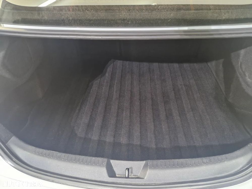 Renault Megane TCe Business - 5