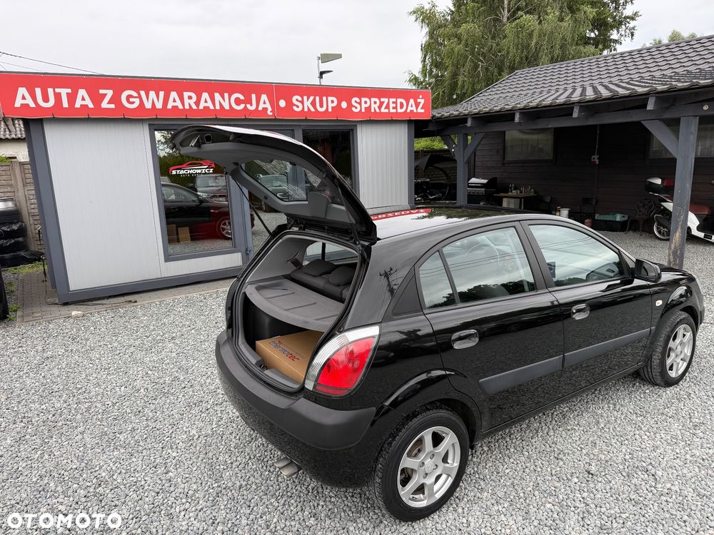 Kia Rio - 15