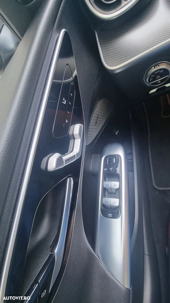 Mercedes-Benz C - 26