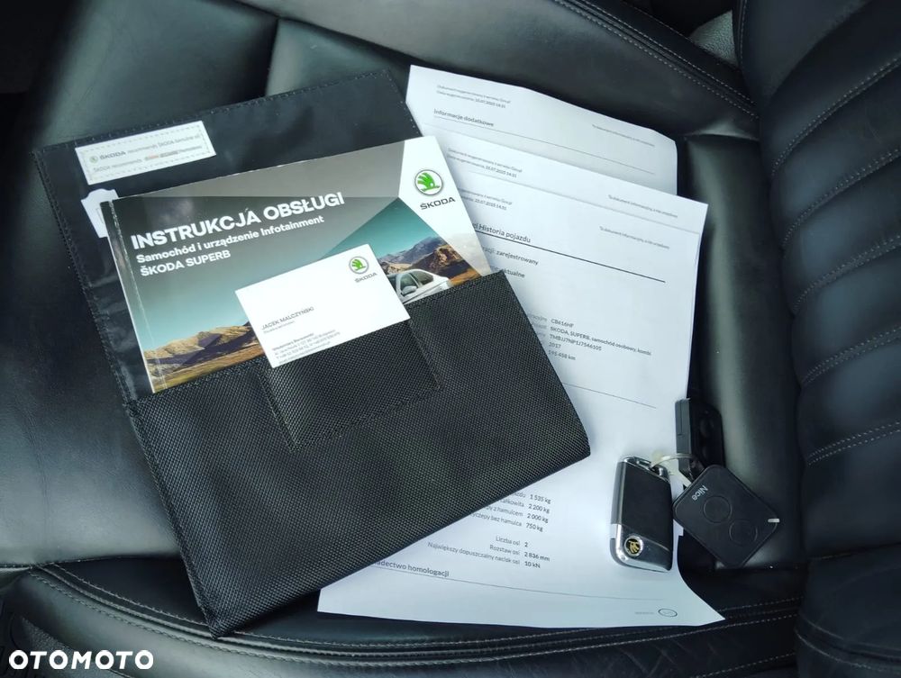 Skoda Superb 2.0 TDI L&K DSG - 21