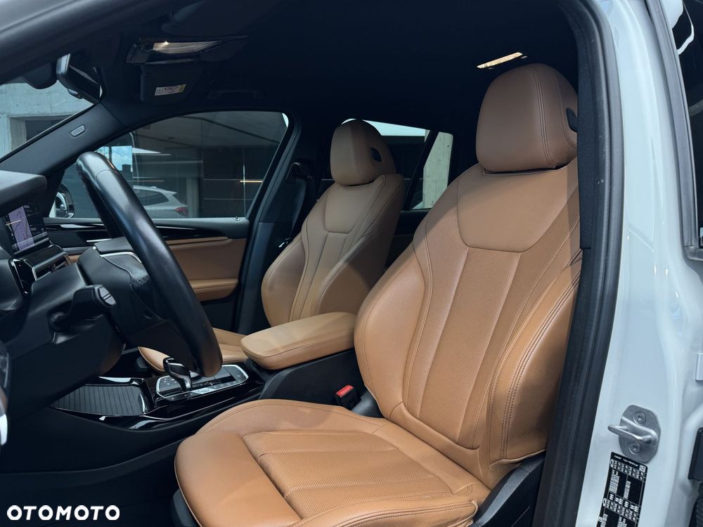 BMW X3 xDrive30e - 12