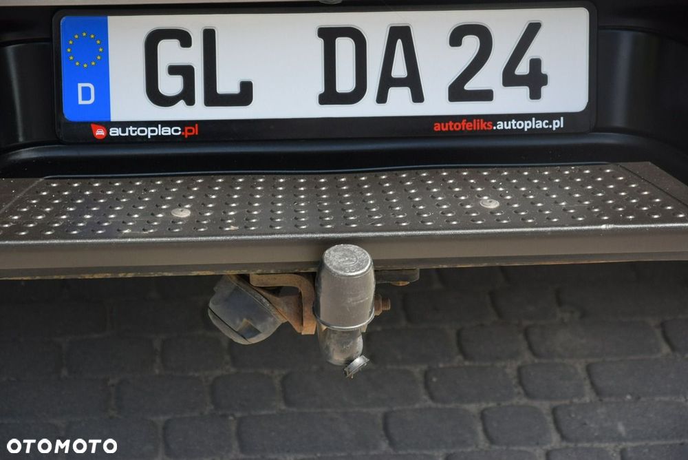 Volkswagen Amarok - 16