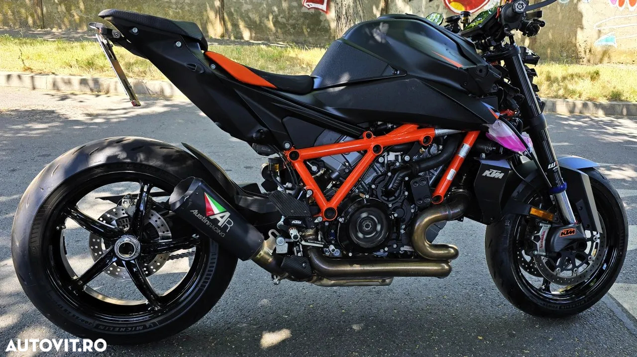 KTM 1390 Super Duke - 7