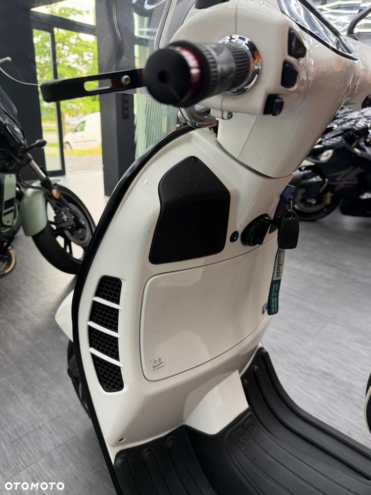 Vespa GTS - 26