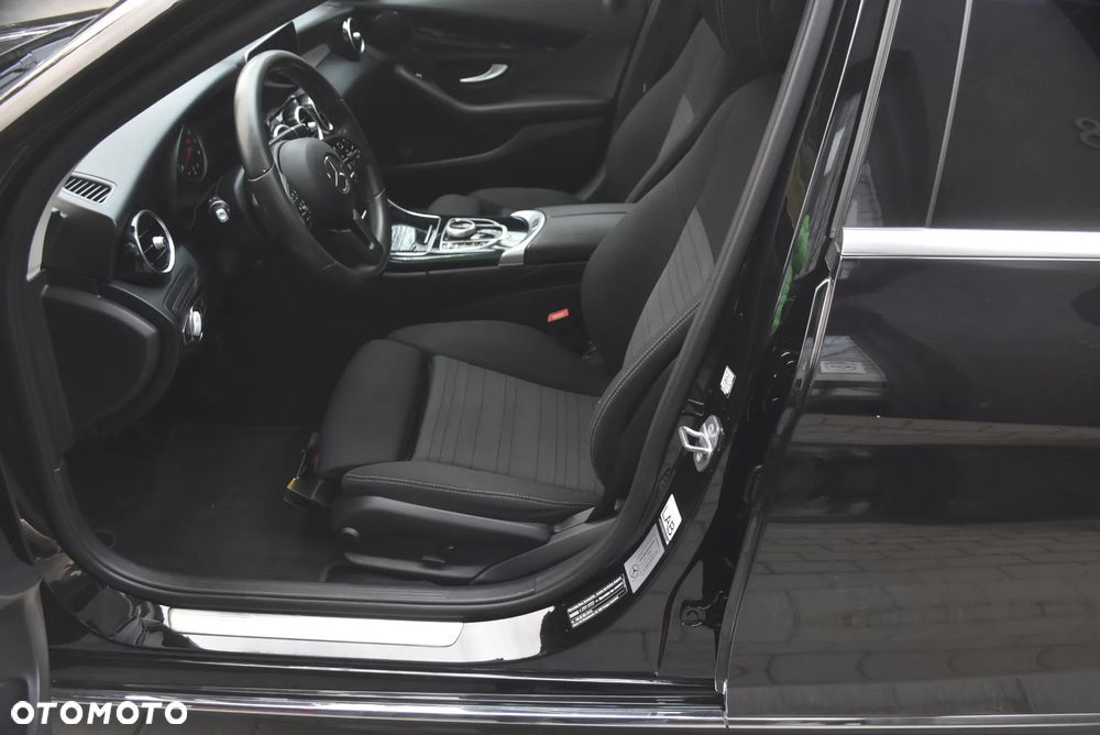 Mercedes-Benz Klasa C 180 Business Edition 9G-TRONIC - 21
