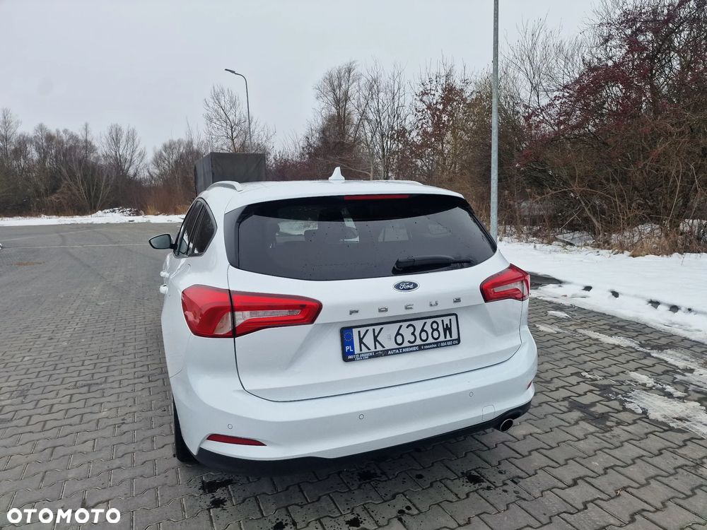 Ford Focus SW 1.5 TDCi DPF S&S - 9