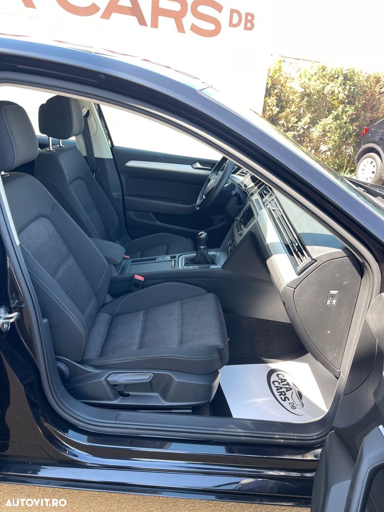 Volkswagen Passat 2.0 TDI SCR Comfortline - 25