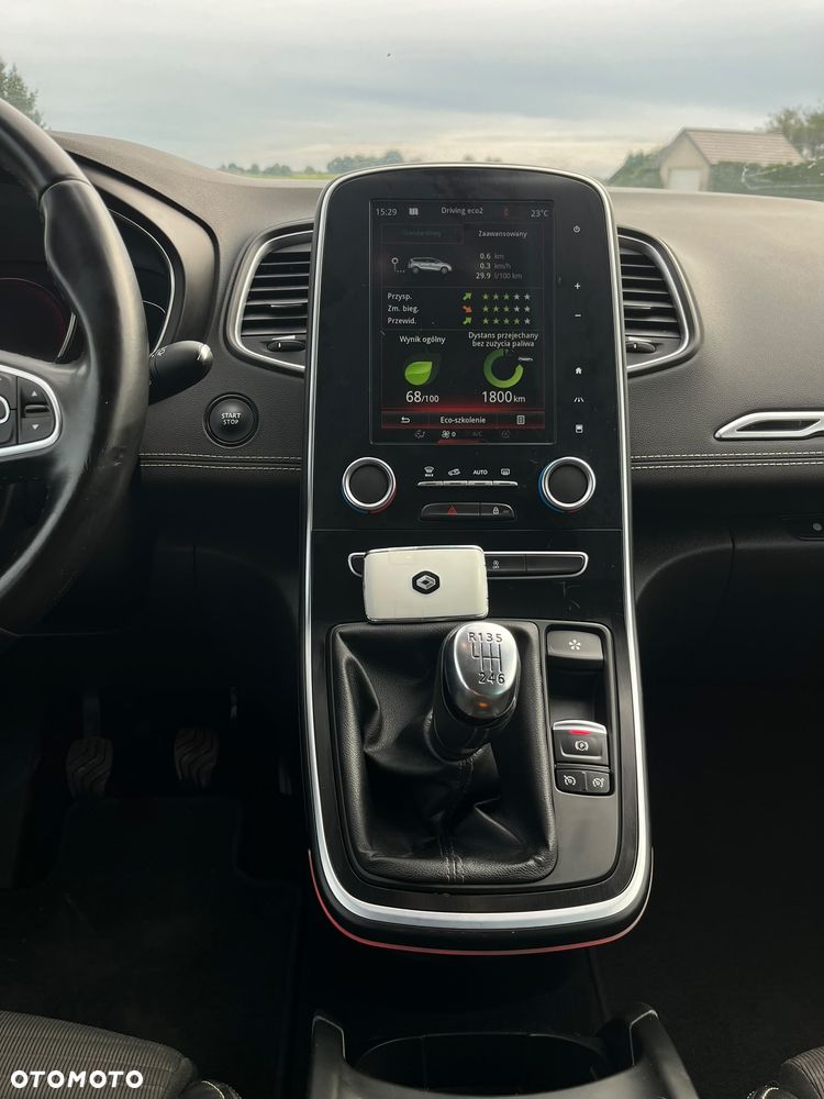 Renault Scenic - 18