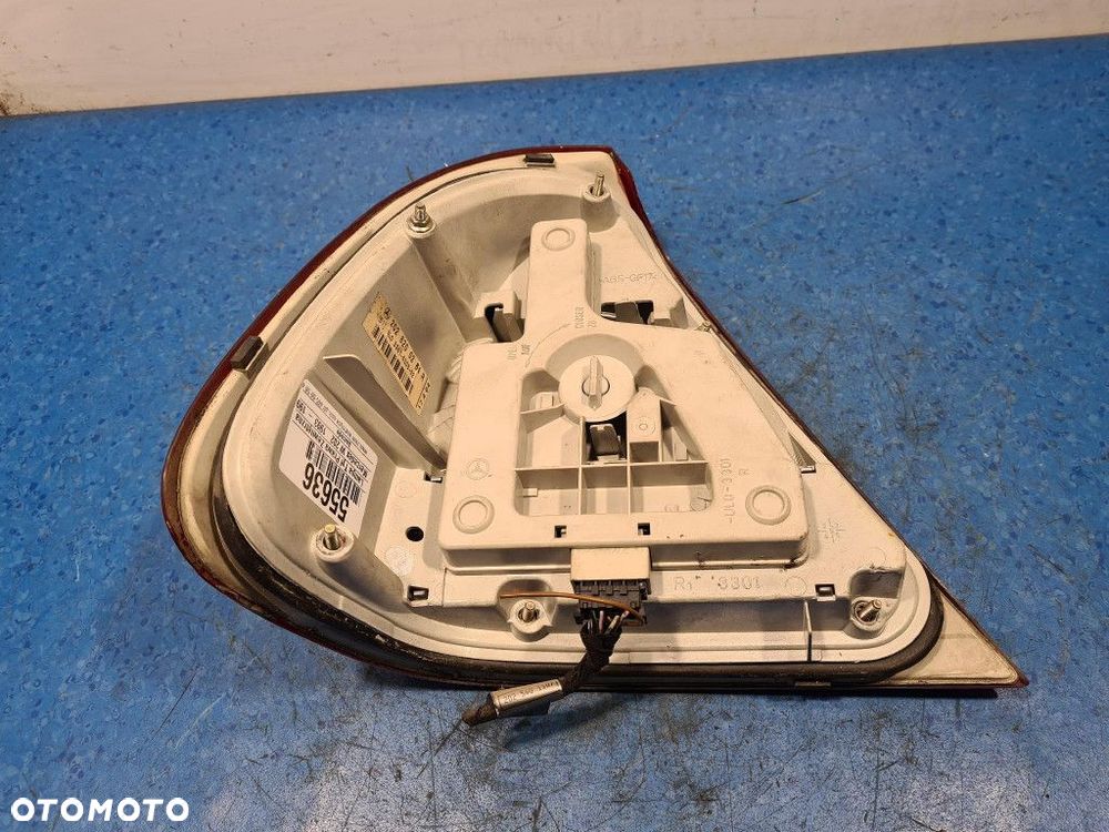 MERCEDES W 202 SEDAN LAMPA TYŁ PRAWA ZEWNĘTRZNA - 6