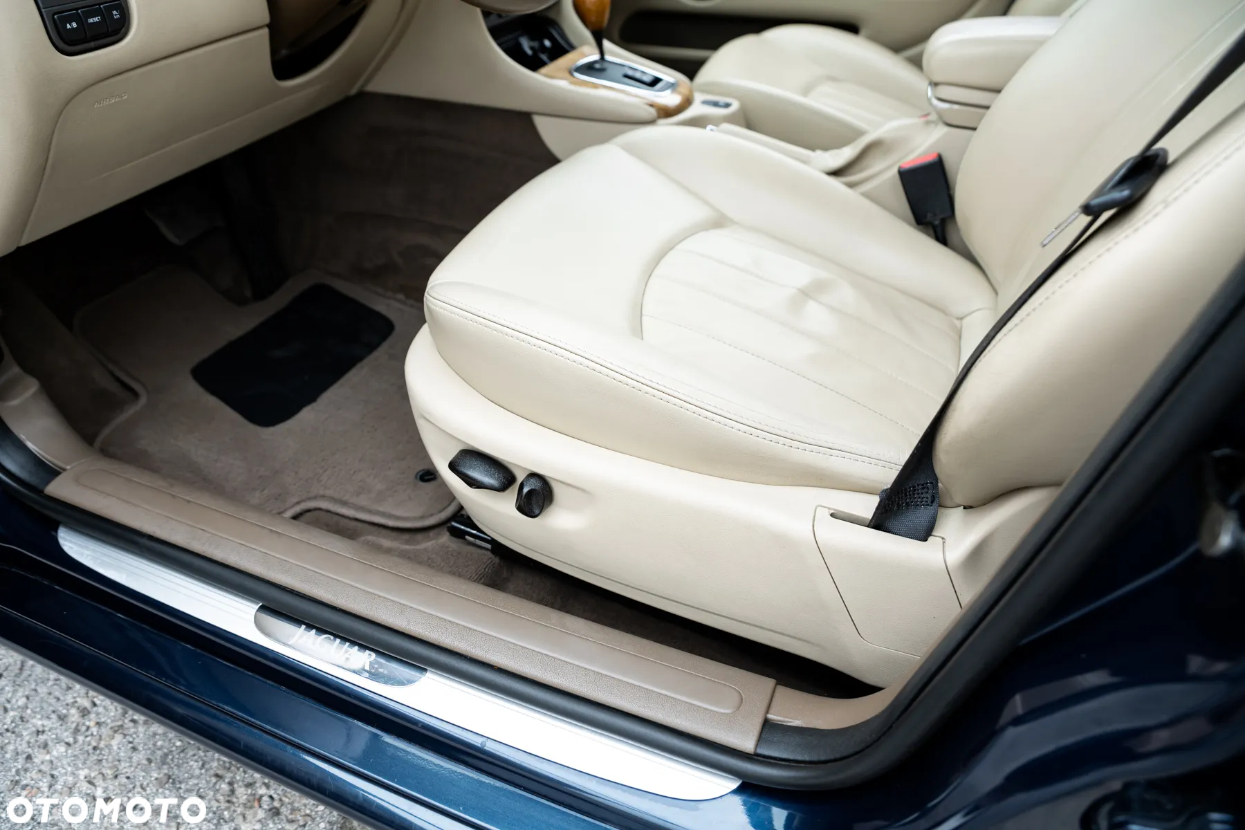 Jaguar X-Type 2.5 Executive - 21