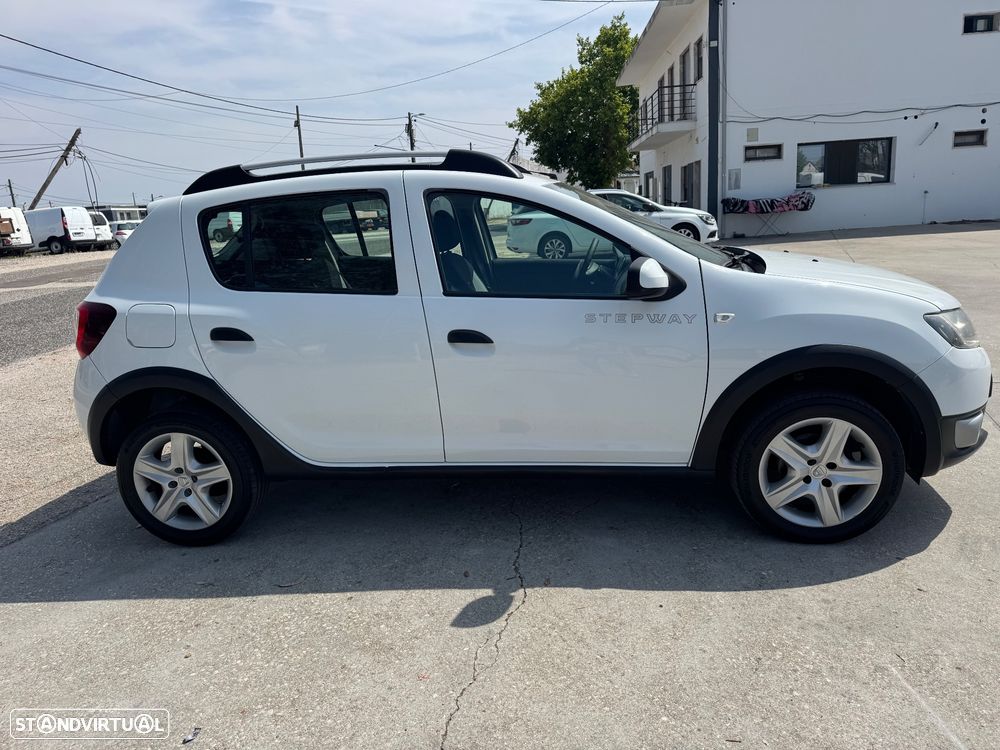 Dacia Sandero 0.9 TCe Stepway 124g - 4