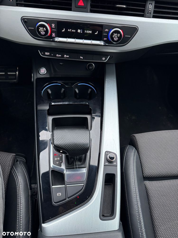 Audi A4 Avant 40 TDI quattro S tronic S line - 33