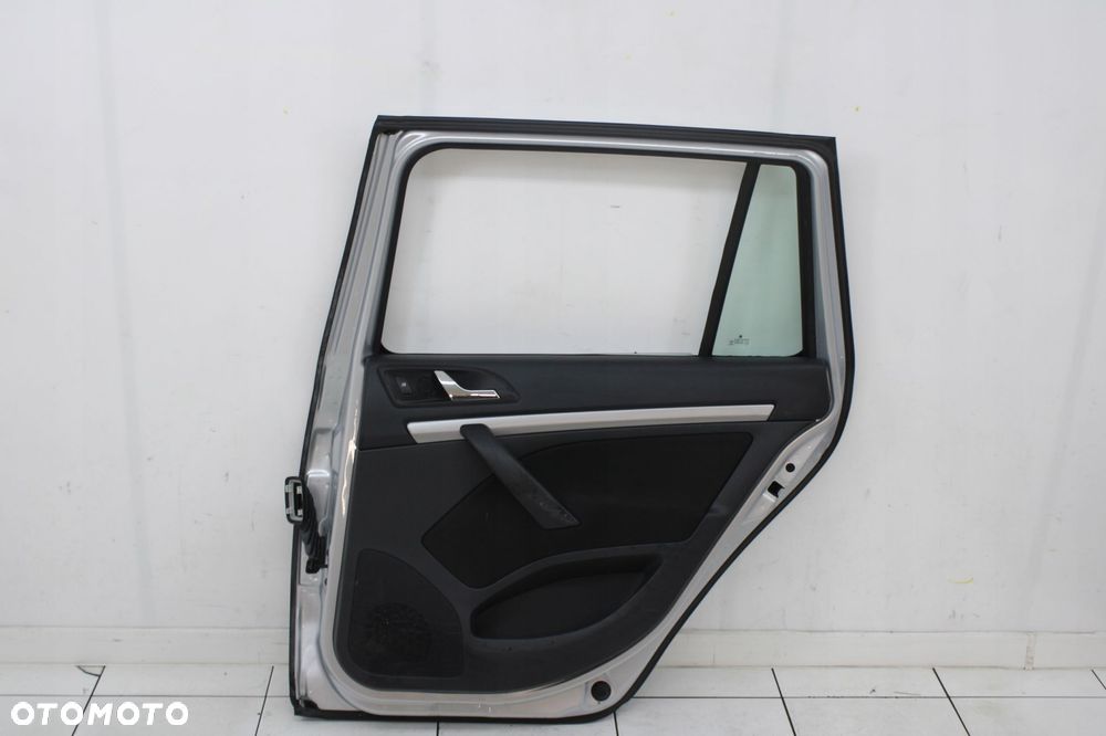 skoda octavia ii lift 08r- drzwi prawe tylne prawy tył 9156 - 7