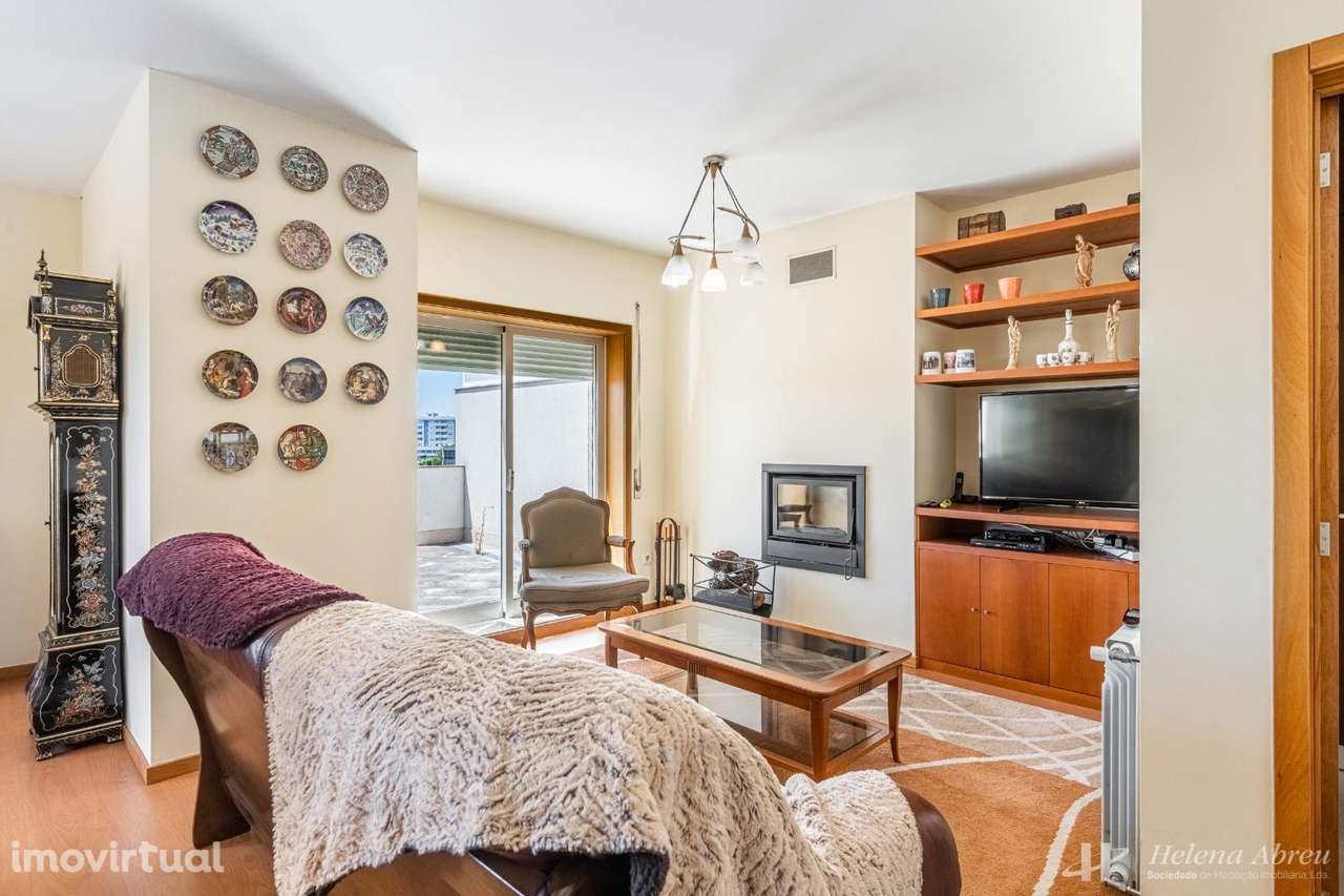 Apartamento T4 Recuado Centro de Felgueiras - Grande imagem: 3/28