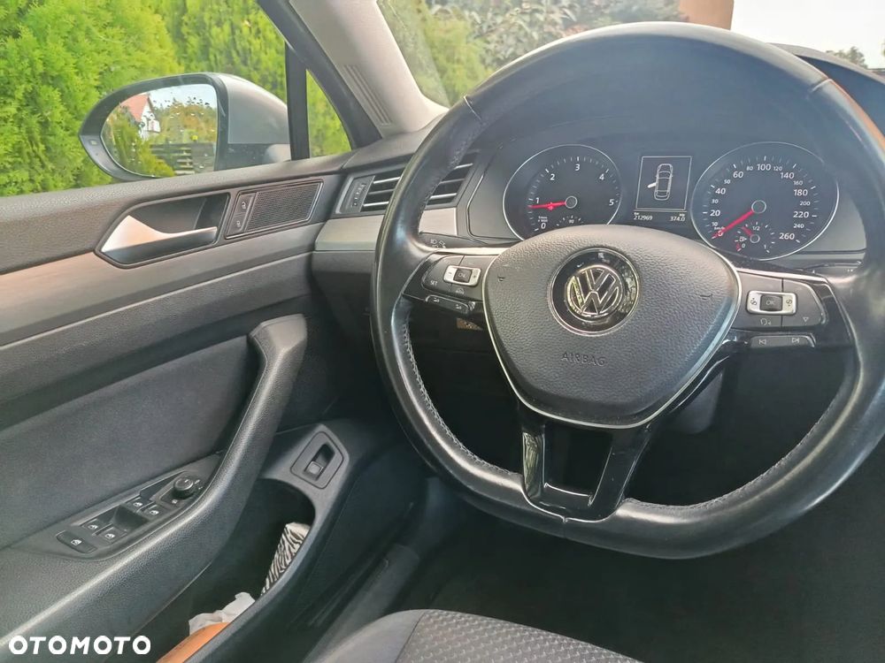 Volkswagen Passat 2.0 TDI BMT Highline - 7
