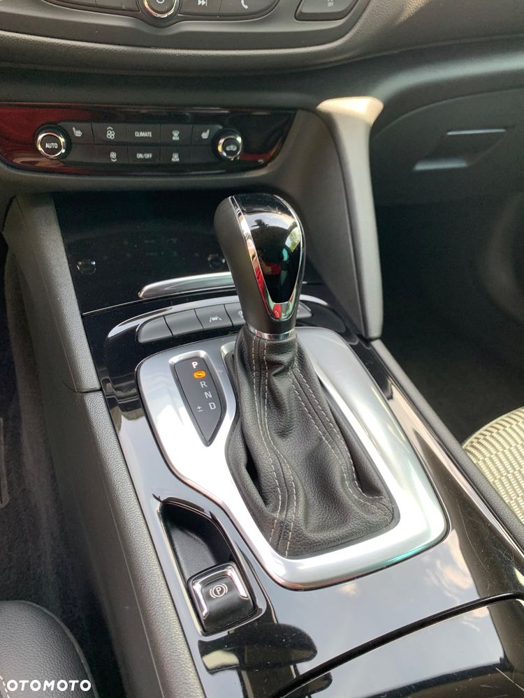 Opel Insignia 1.5 T GPF Elite S&S - 17