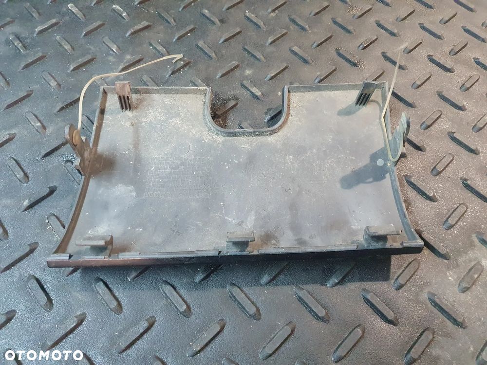 Zaślepka zderzaka tył Opel OMEGA B lift 09147495 - 2