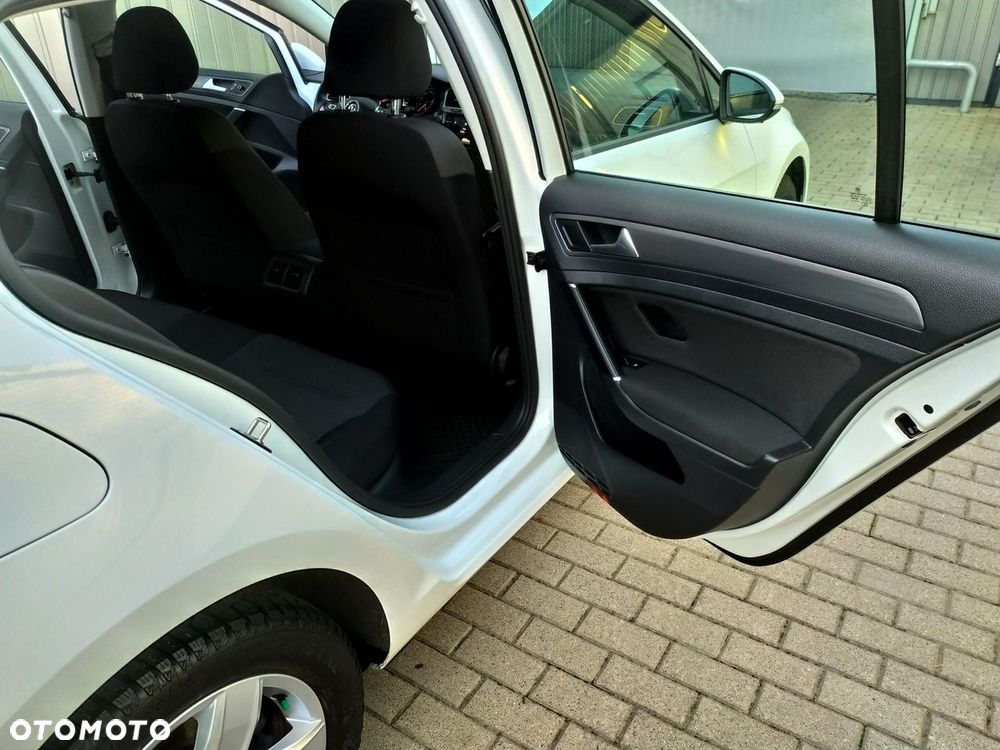 Volkswagen Golf 1.4 TSI (BlueMotion Technology) DSG Comfortline - 23