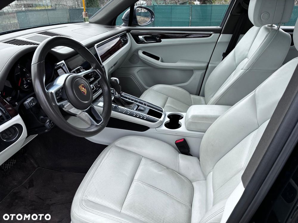 Porsche Macan - 10