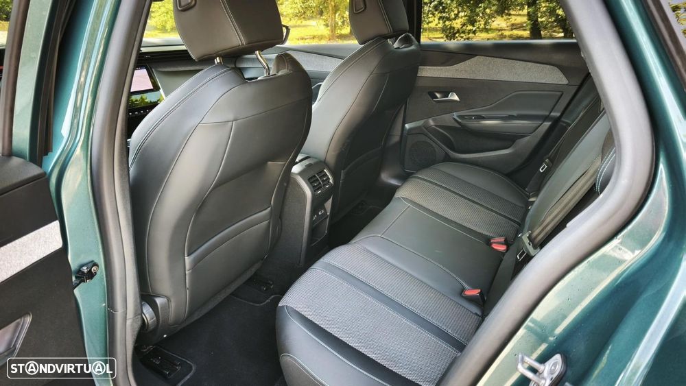 Peugeot 308 1.5 BlueHDi Allure Pack EAT8 - 29