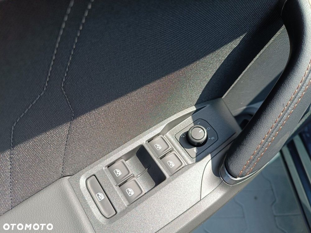 Cupra Formentor 1.5 eTSI mHEV DSG - 12