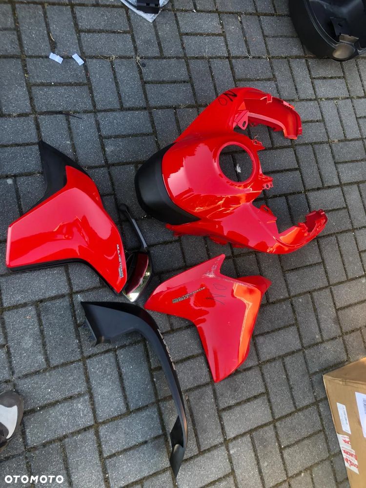 Ducati Multistrada V2 nakładka bok osłona oska handbar lusterko - 1