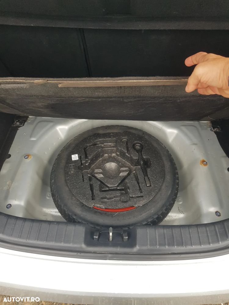 Hyundai i30 1.6 CRDI blue Comfort - 12