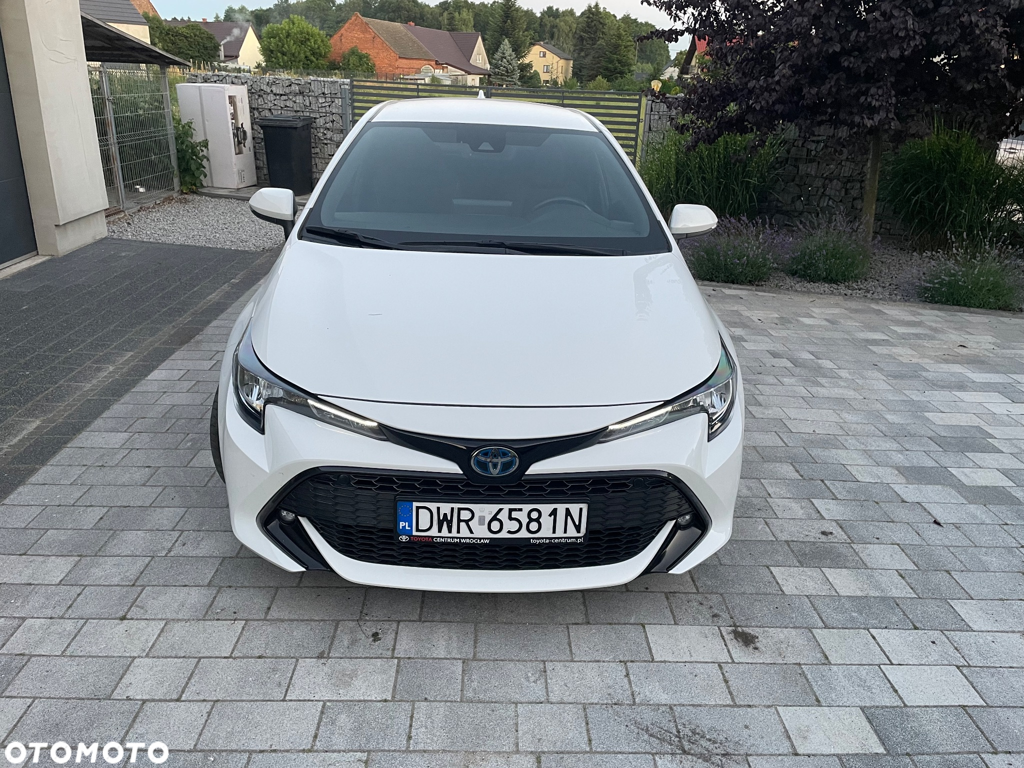 Toyota Corolla 1.8 Hybrid Comfort - 2