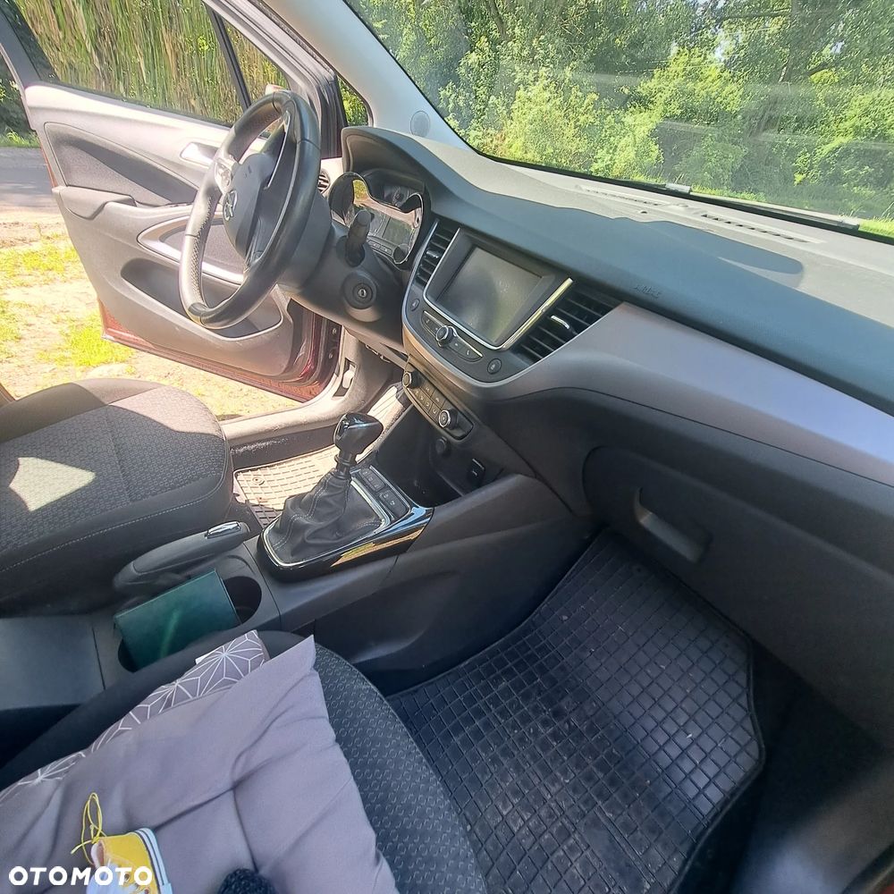 Opel Crossland X 1.2 T Eco Enjoy S&S - 8