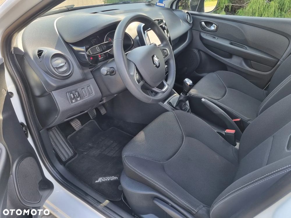 Renault Clio 1.2 16V 75 Life - 18