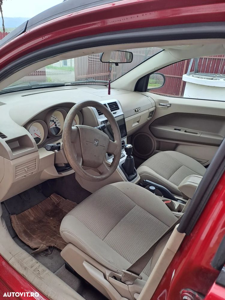 Dodge Caliber - 3