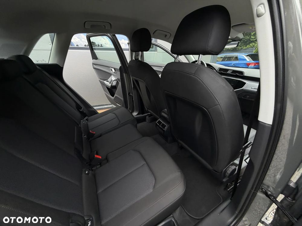 Audi Q3 35 TDI S tronic - 30