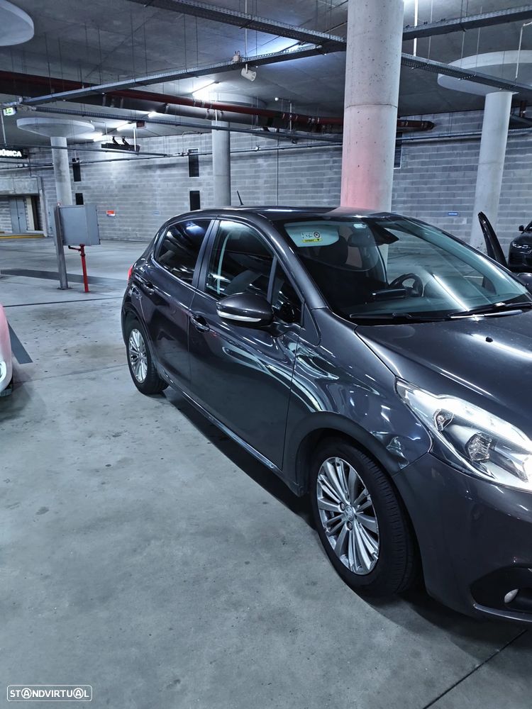 Peugeot 208 1.5 BlueHDi Signature - 8