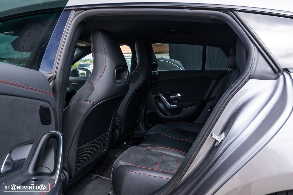 Mercedes-Benz CLA 220 d Shooting Brake AMG Line Aut. - 14
