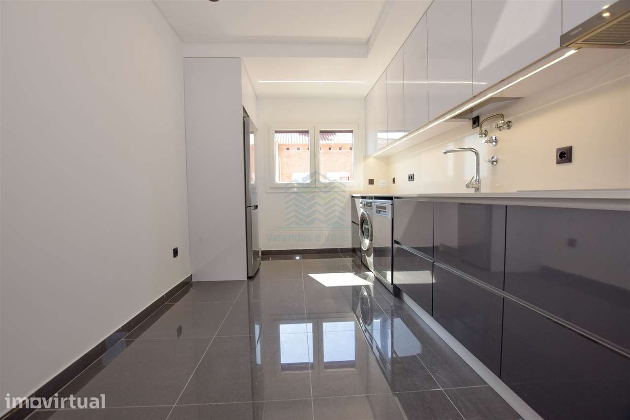 Apartamento T3 com Varandas - Torres Novas - Grande imagem: 2/23