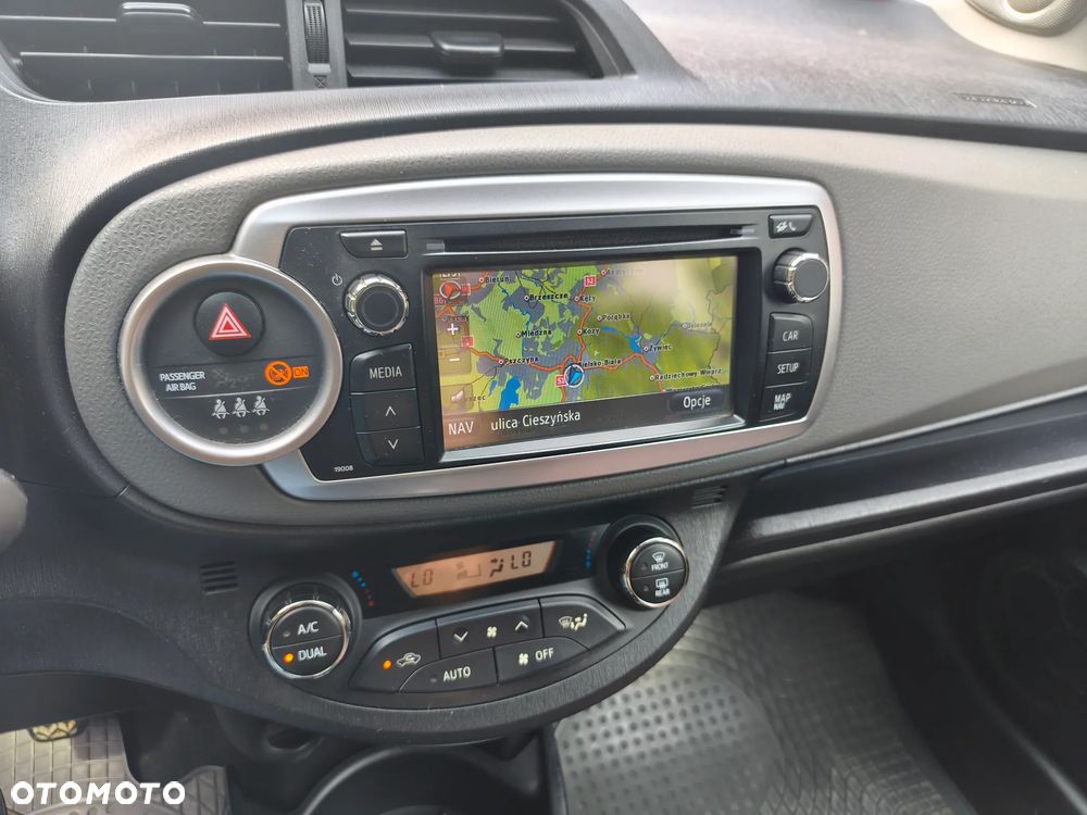 Toyota Yaris 1.33 Dynamic - 9