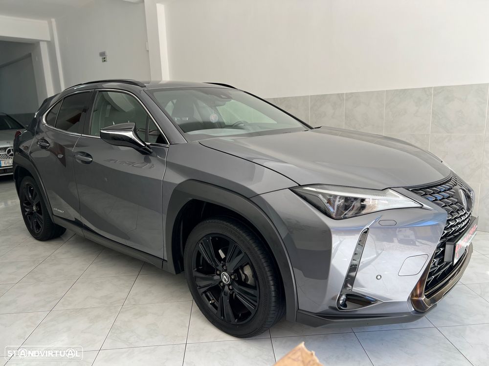 Lexus UX 250h Business - 10