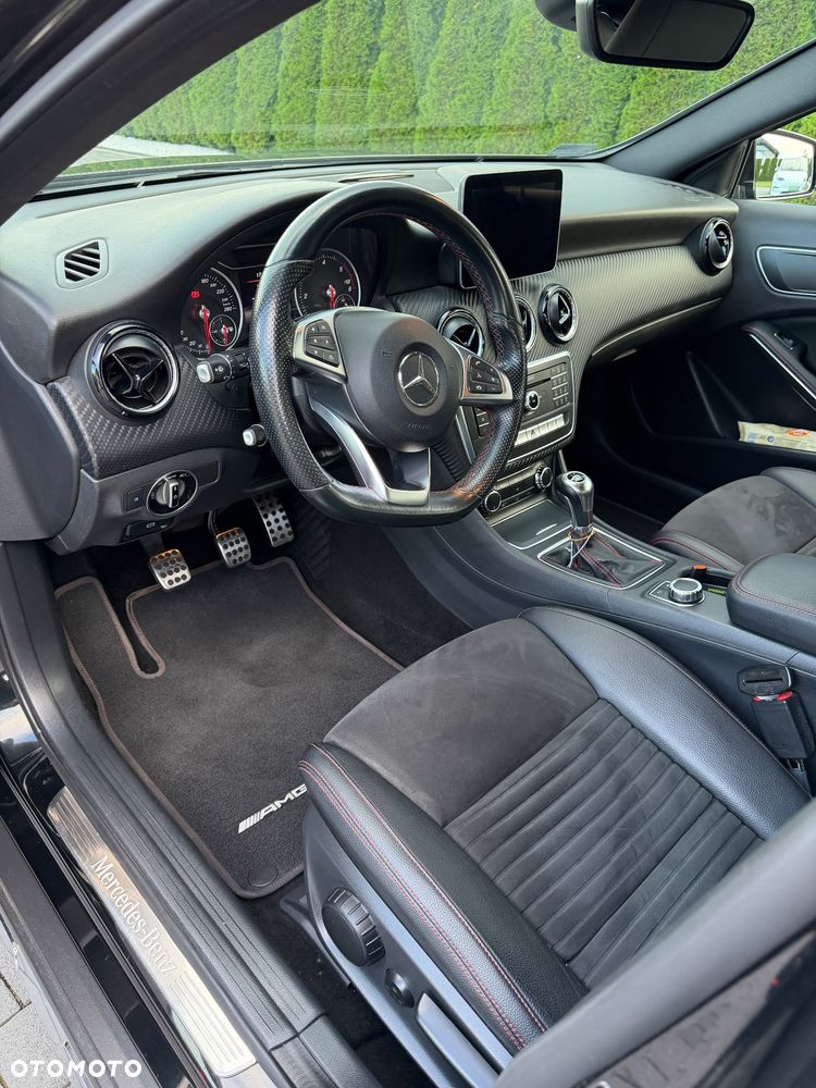 Mercedes-Benz GLA 200 d AMG Line - 19