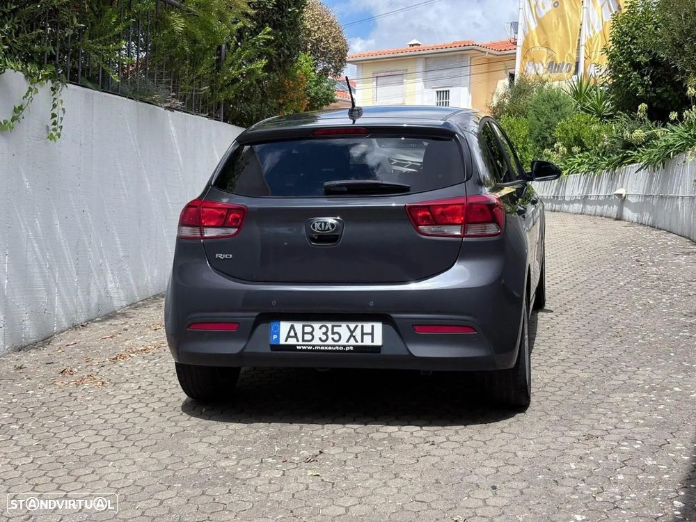 Kia Rio 1.2 CVVT Urban - 26