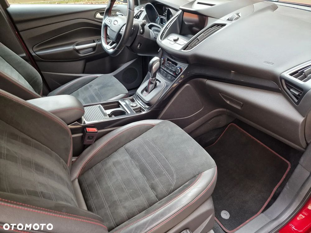 Ford Kuga 2.0 TDCi AWD ST-Line - 15