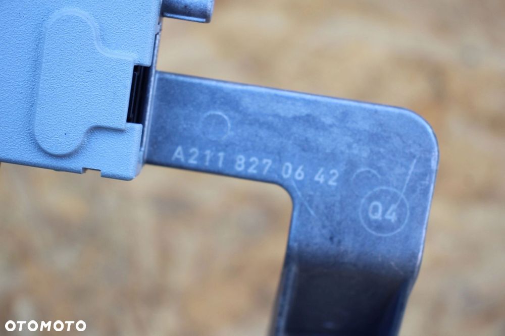 Wzmacniacz anteny Mercedes w211 e-klasa 2118270642 - 3